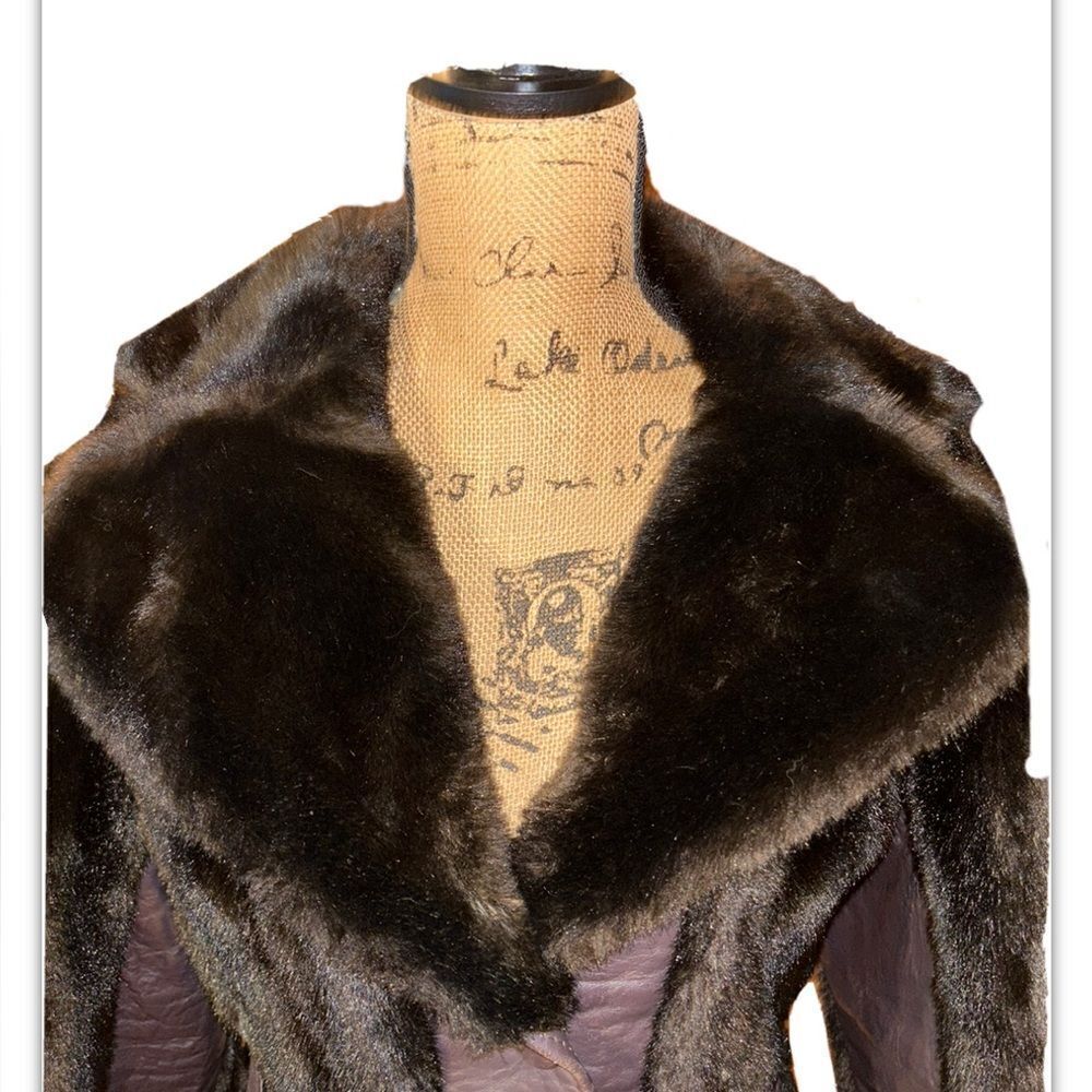 Vintage Tissavel of France faux fur brown coat size S‎ - Picture 4 of 5